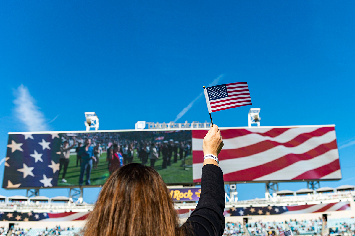 51 new Americans take the oath of citizenship at Jaguars game